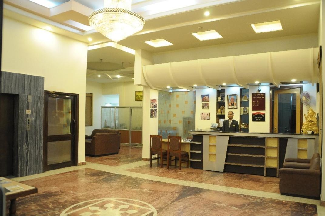 恒河拉坦酒店 阿格拉 外观 照片